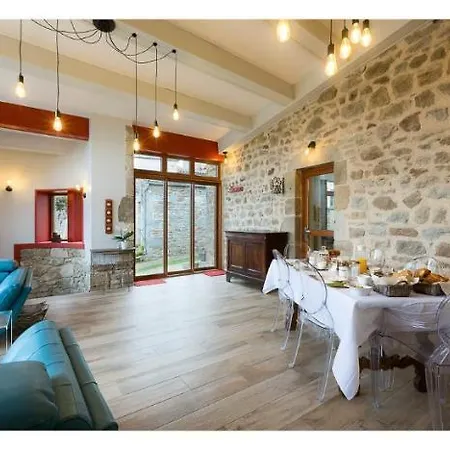 Le Petit Volcan B&B Montpeyroux (Puy-de-Dome)